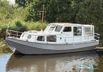 Tukkervlet Salon Motorboat 1975, with Mercedes engine, The Netherlands