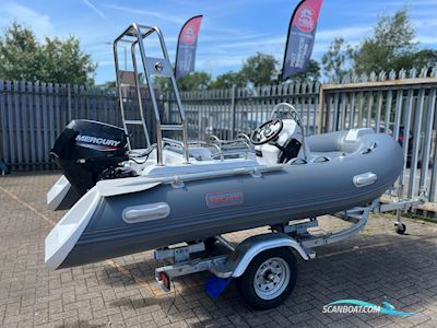 Unclassified Escape 360 Motorboat 2022, with Mercury engine, United Kingdom