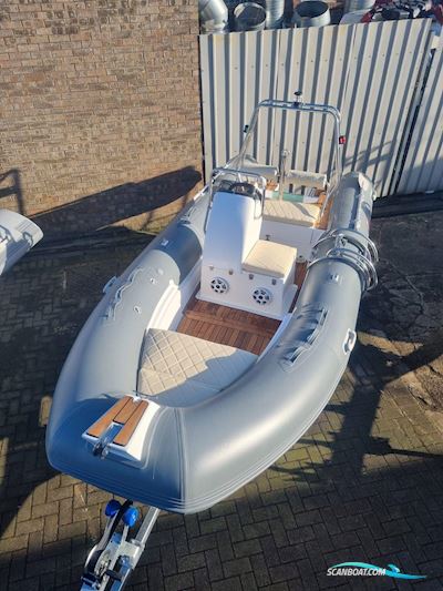 Unclassified Escape 480 Motorboat 2022, with Mercury engine, United Kingdom