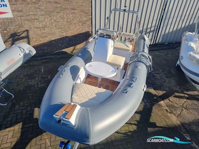 Unclassified Escape 480 Motorboat 2022, with Mercury engine, United Kingdom