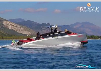 VANQUISH VQ32 Motorboat 2017, with Volvo engine, Italy