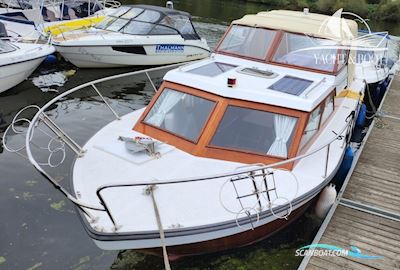 VEB Yachtwerft Berlin Dolphin II Motorboat 1989, with Yanmar engine, Germany