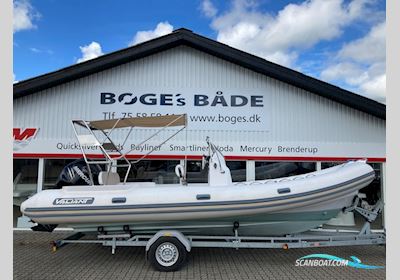 Valiant 685 Classic RIB (Hypalon) med 200 hk Mercury-EFI Verado DS og 1800 kg Brenderup trailer - Anvisningssalg  Motorboat 2017, with Mercury engine, Denmark