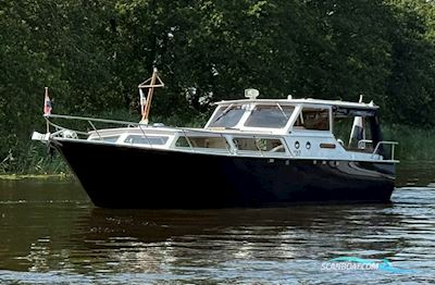 Valksport 1050 Motorboat 1975, with Samofa engine, The Netherlands
