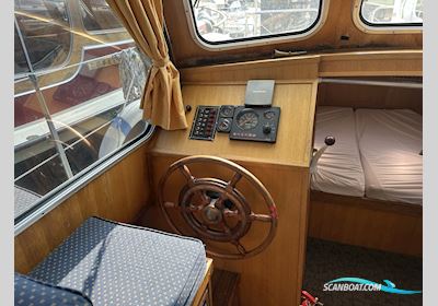 Van Leeuwenvlet 9 Motorboat 1975, The Netherlands