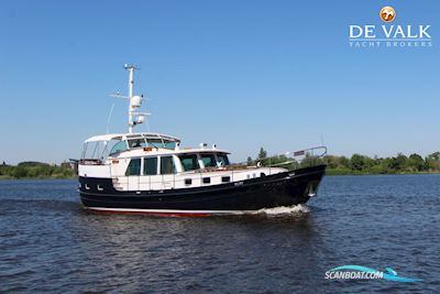 Van Rossumvlet 16M Motorboat 1964, with Mercedes engine, The Netherlands