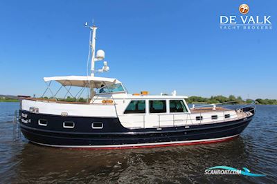 Van Rossumvlet 16M Motorboat 1964, with Mercedes engine, The Netherlands