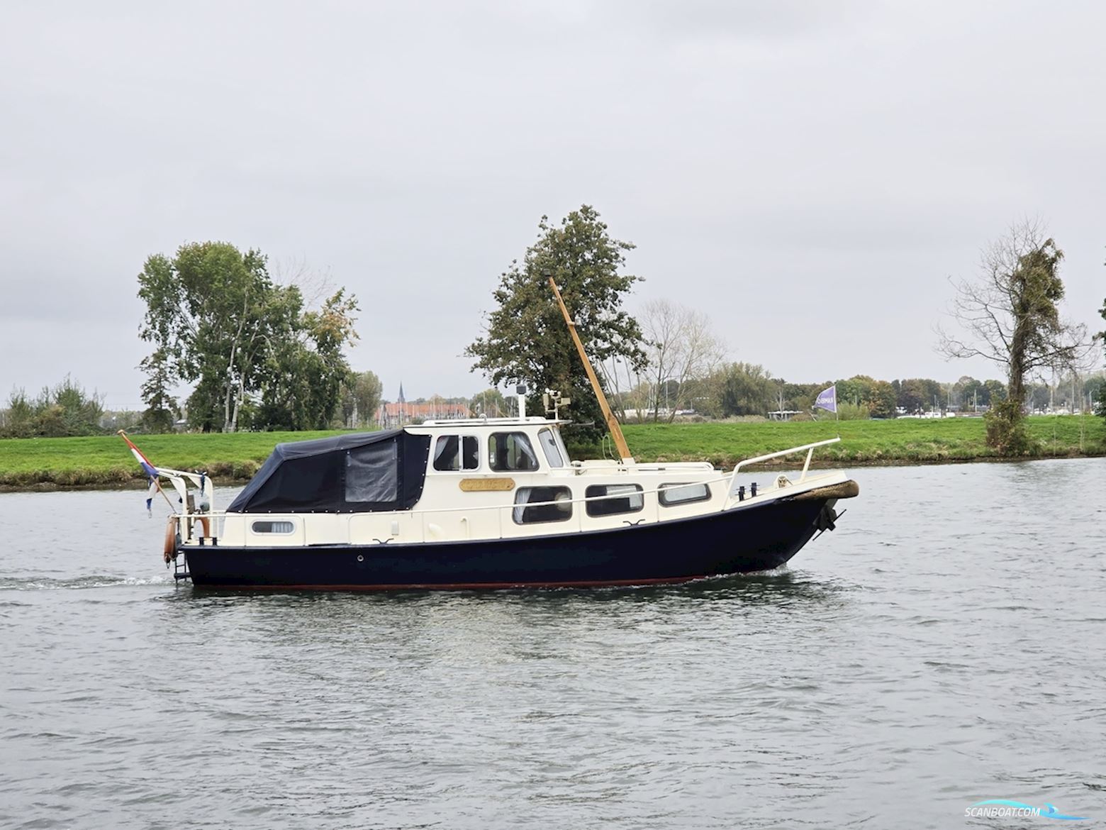 Van de werf vlet Motorboat 1970, The Netherlands