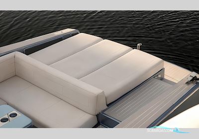 VanDutch Vd30 Motorboat 2018, with Mercury engine, France