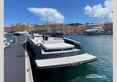 Vandutch 48S Motorboat 2022, with Volvo engine, France
