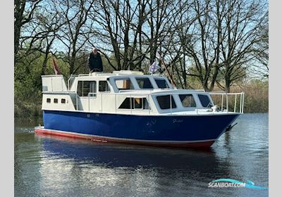 Vechtkruiser 1100 Motorboat 1985, with Peugeot engine, The Netherlands