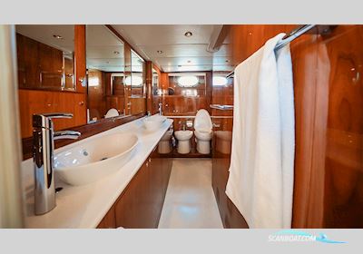 Vitech 72 Fly - 5 Kabinen Motorboat 2007, with Caterpillar 3412E engine, Croatia