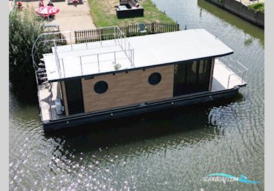 Waterlodge Oasis 3 Motorboat 2005, United Kingdom