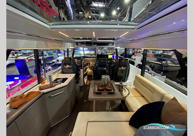 Wellcraft 355 New Model Motorboat 2023, with Yamaha engine, The Netherlands