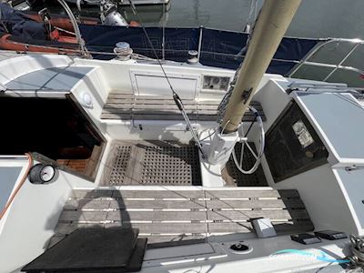 Westerly 33 Ketch Motorboat 1977, with Mercedes OM636 engine, United Kingdom
