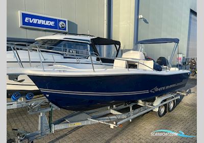 White-Shark 225 Console Motorboat 2007, with Evinrude engine, The Netherlands