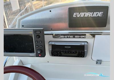 White-Shark 225 Console Motorboat 2007, with Evinrude engine, The Netherlands
