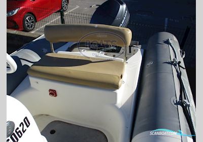 Zodiac MEDLINE 500 + REMORQUE Motorboat 2011, with YAMAHA engine, France