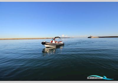 Zodiac Medline 6.8 Motorboat 2025, with Yamaha engine, Ireland