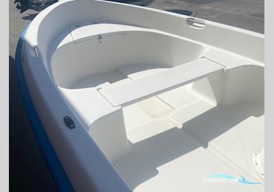 Ørnvik 410 m/Mercury 25 hk 2-Takt og Variant Trailer Motorboot 2000, mit Mercury motor, Dänemark