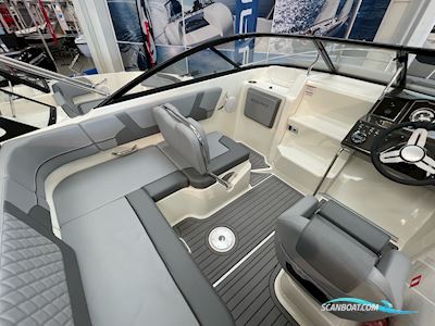  Bayliner VR5 Cuddy Motorboot 2025, Dänemark