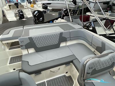  Bayliner VR5 Cuddy Motorboot 2025, Dänemark