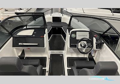 68BR Motorboot 2025, mit Mercury motor, Sweden