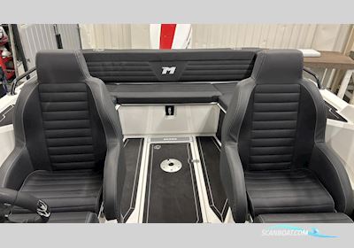 68BR Motorboot 2025, mit Mercury motor, Sweden