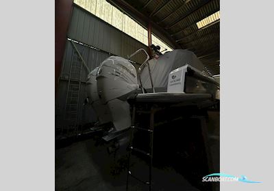 AXOPAR 37 Cross Cabin inkl. Gyro Motorboot 2022, mit Mercury motor, Frankreich