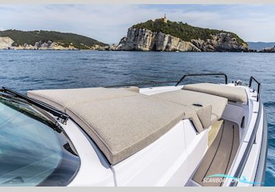 AXOPAR 37 Sun-Top Motorboot 2026, mit Mercury motor, Finland