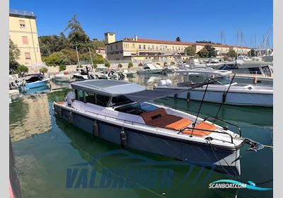 AXOPAR 37 XC Cross Cabin Motorboot 2022, mit Mercury V8 4 tempi motor, Montenegro