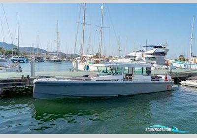 AXOPAR 37 XC Cross Cabin Motorboot 2016, mit 2 x Mercuary Verado 300Hp motor, Spanien