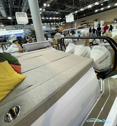 AXOPAR 45 Cross Cabin Motorboot 2024, mit Mercury motor, Deutschland