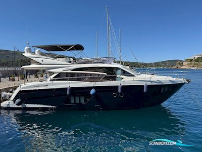 Absolute 52 FLY Motorboot 2016, mit Volvo Penta IPS 600 motor, Italien