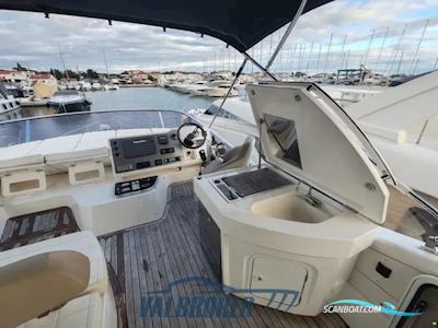 Absolute 52 Fly Motorboot 2014, mit Volvo Penta D6 Ips600 motor, Italien