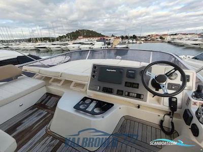 Absolute 52 Fly Motorboot 2014, mit Volvo Penta D6 Ips600 motor, Italien
