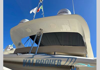 Absolute 52 Fly Motorboot 2016, mit Volvo Penta Ips 600 motor, Italien