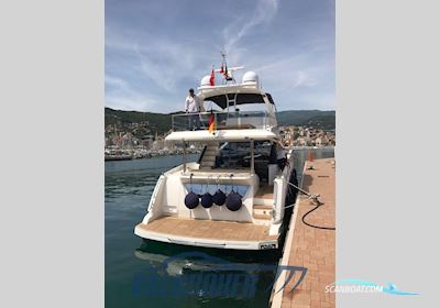 Absolute 60 Fly Motorboot 2017, mit Volvo Penta D11 Ips950 motor, Italien