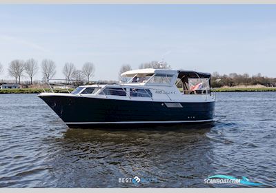 Agder 840 OK Motorboot 2012, mit Yanmar Maakt Betrouwbare en Zuinige Scheepsdieselmotoren Voor Zowel Pleziervaart Als Commerciële Schepen. Ze Staan Bekend om Hun Duurzaamheid, Wereld motor, Niederlande