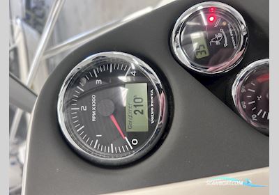 Aquador 26 DC Motorboot 2017, mit Vovlvo Penta D4 Diesel Evc motor, Dänemark