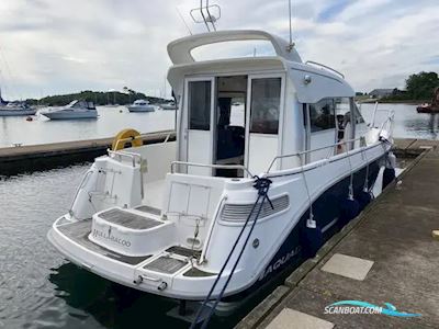 Aquador 28 C Motorboot 2007, mit Cummins - Mercruiser 4.2L 2 x 270 motor, England