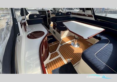 Aquador 28 HT  Motorboot 2012, mit Cummins MerC. motor, Dänemark
