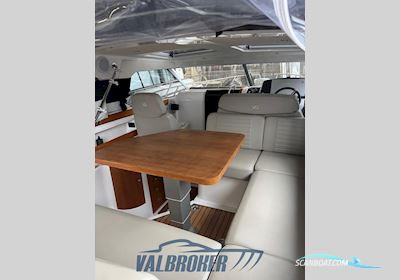 Aquador 28 HT Motorboot 2023, mit Mercury 3.0 V6 Diesel motor, Estonia