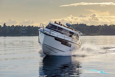 Aquador 300 HT Motorboot 2025, mit Mercury Diesel 3.0 V6 270 hk Med Bravo Iii Drev motor, Dänemark