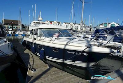 Aquador 32 Coupe Motorboot 2009, mit Yanmar motor, England