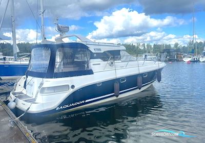 Aquador 33 HT Motorboot 2010, mit Mercury motor, Finland