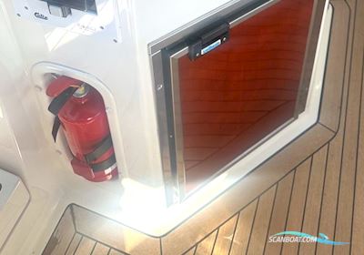 Aquador 33 HT Motorboot 2010, mit Mercury motor, Finland