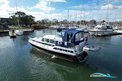Aquastar 38 Motorboot 2001, mit Volvo Penta KAMD44 motor, England