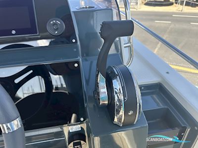 Atlantic Marine 630 Suncruiser Motorboot 2022, mit Mercury motor, England