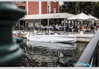 Axopar 25 Cross-Top Motorboot 2026, mit Mercury motor, Finland